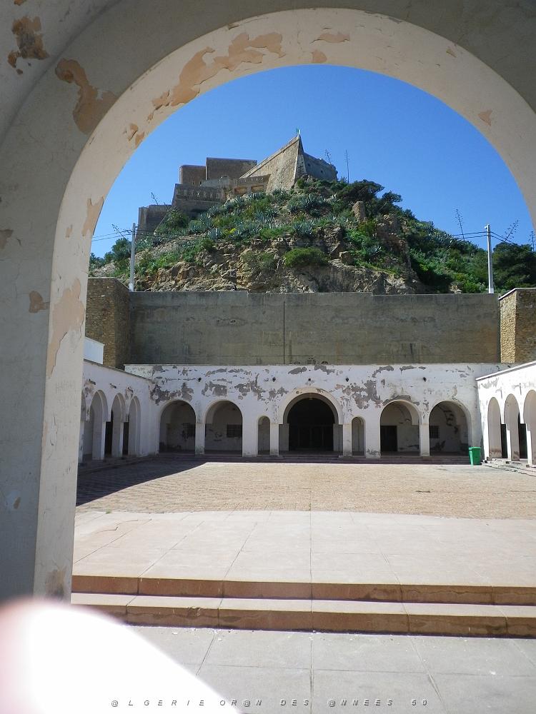 1625 santa-cruz et le fort .JPG